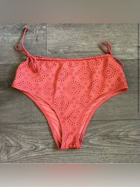 NWT Aerie High Waisted Eyelet Bikini Bottoms Size Large